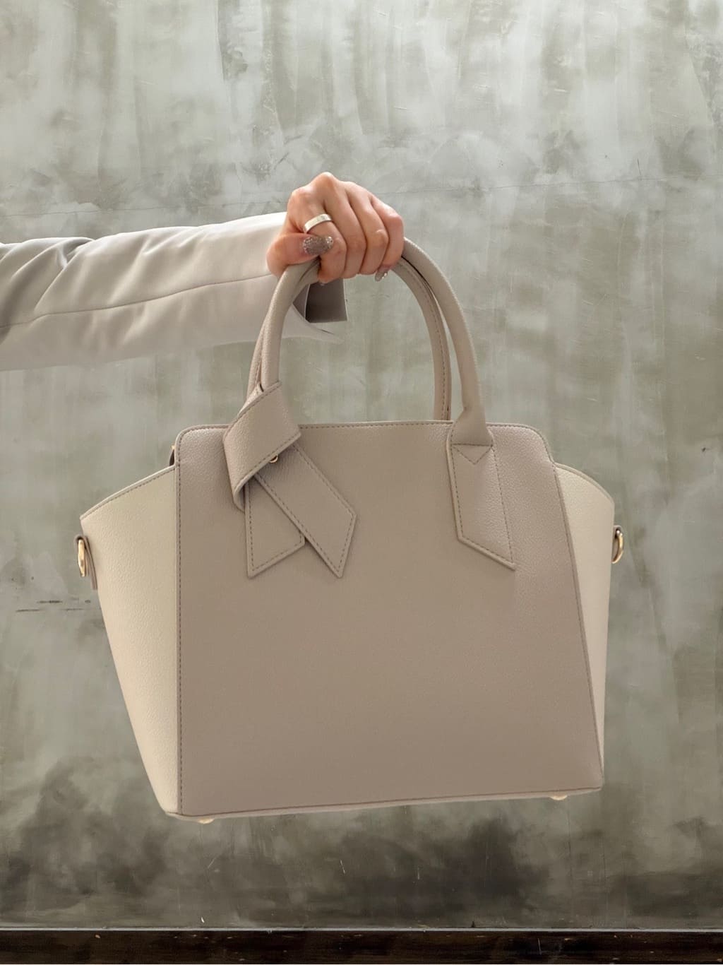 maiさんの「grove｜【マシンウォッシュ／防シワ/SS-3L】ストレッチノーカラージャケット」を使ったコーディネート