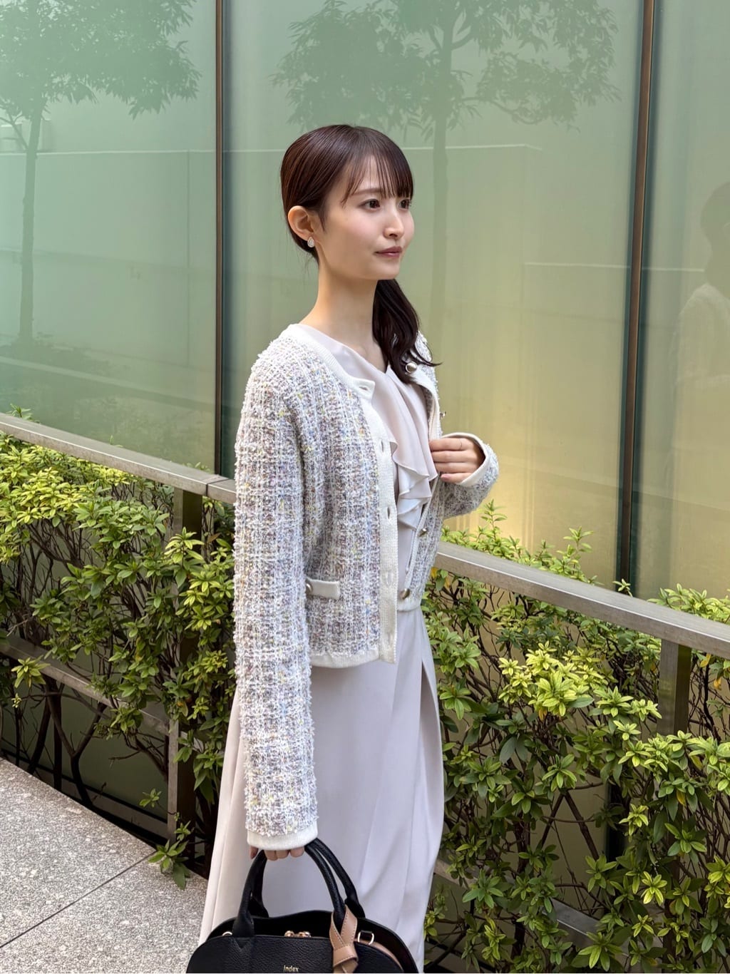みさかさんの「index｜ファンシーヤーントリミングカーディガン【洗濯機OK】」を使ったコーディネート