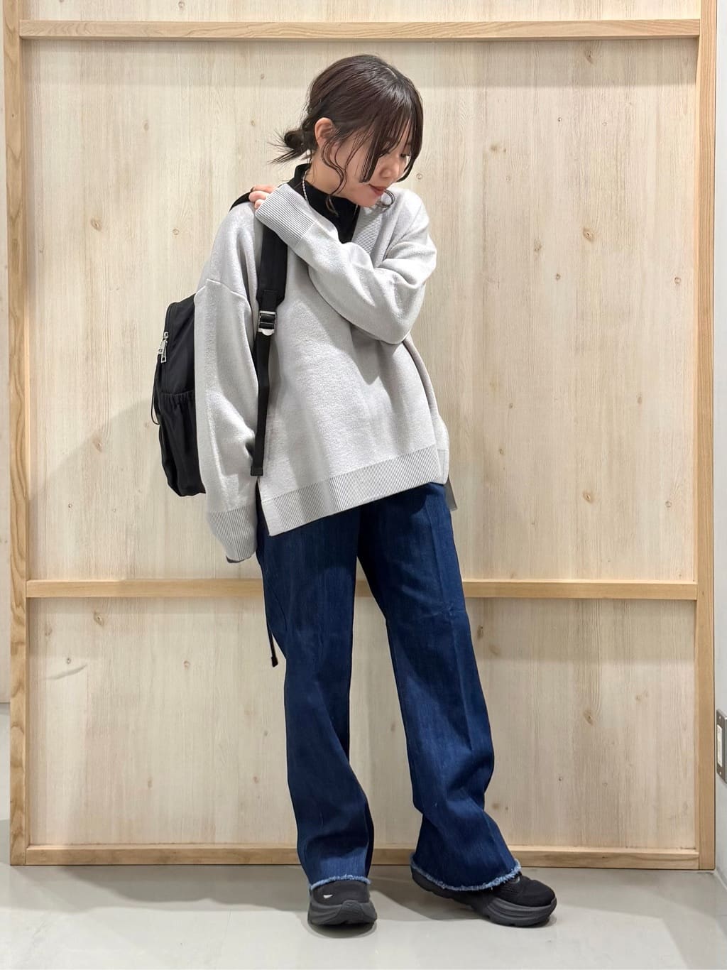 nanaさんの「THE SHOP TK｜【体型カバー】ゆったり サイドスリットニット」を使ったコーディネート