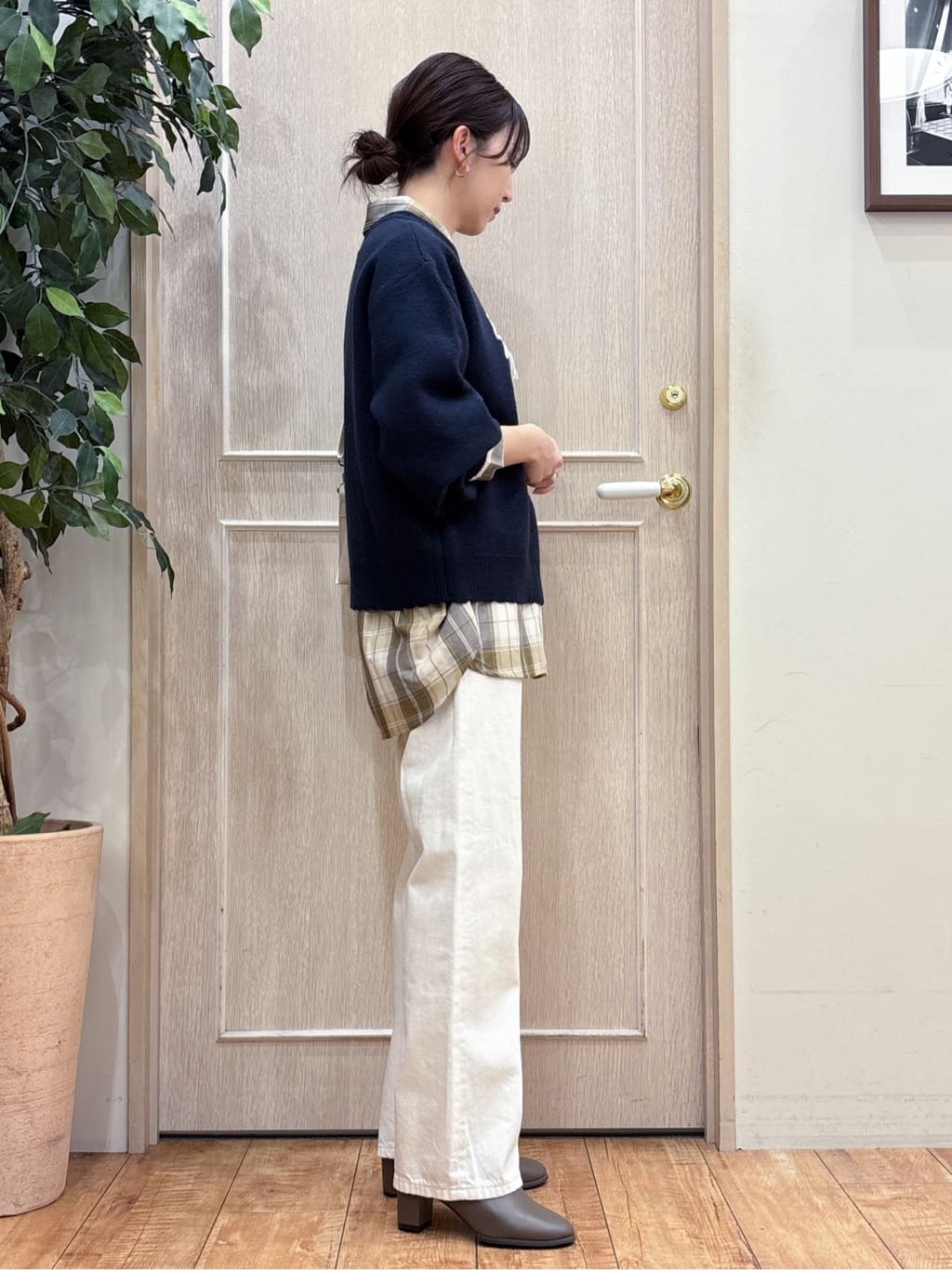 なみさんの「SHOO･LA･RUE｜【洗濯機可/S-LL】裾スカラップが差がつく コード刺繍ロゴニット」を使ったコーディネート