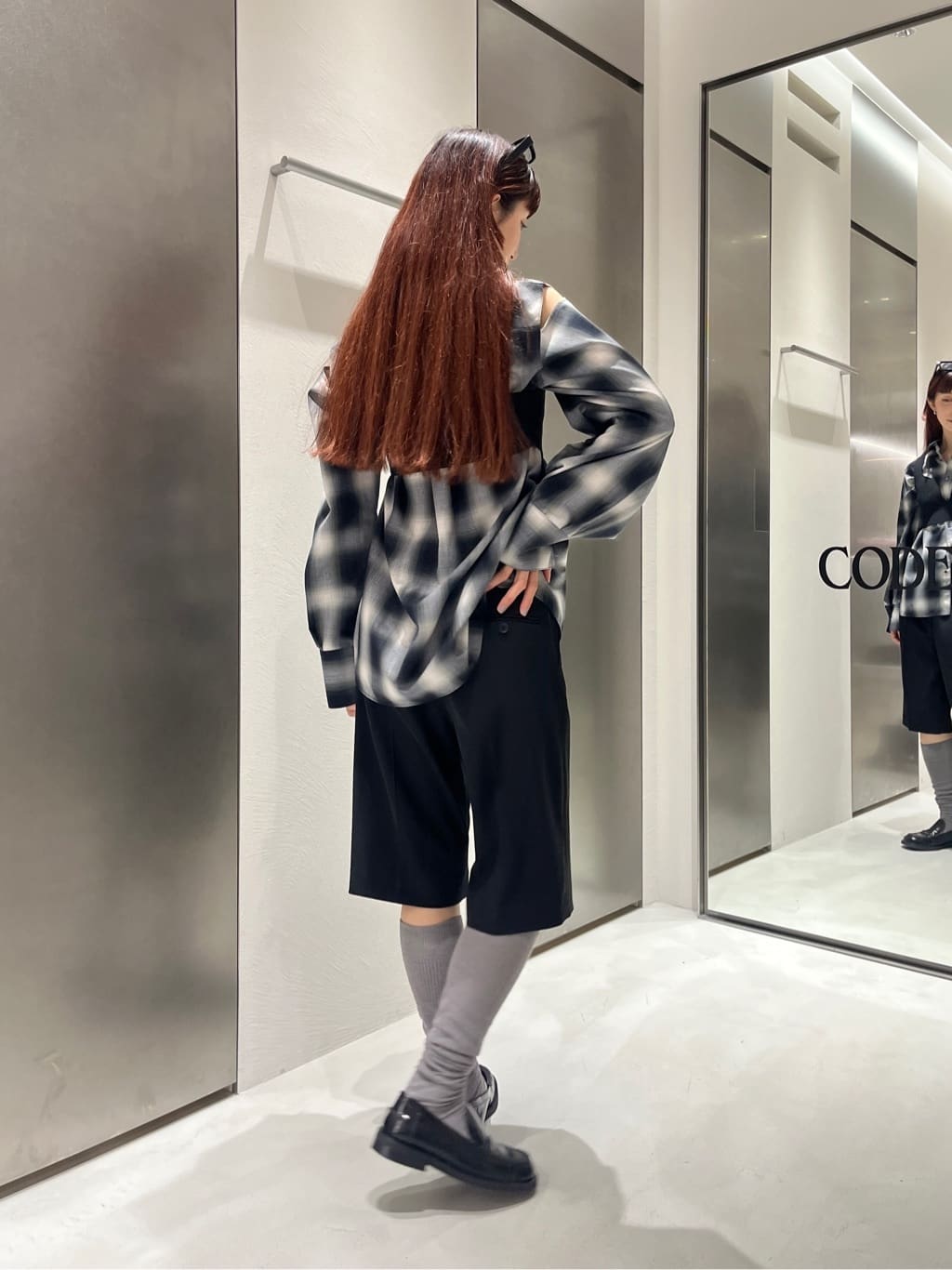 Rielさんの「CODE A｜heyep｜Chunky Square Eyewear」を使ったコーディネート
