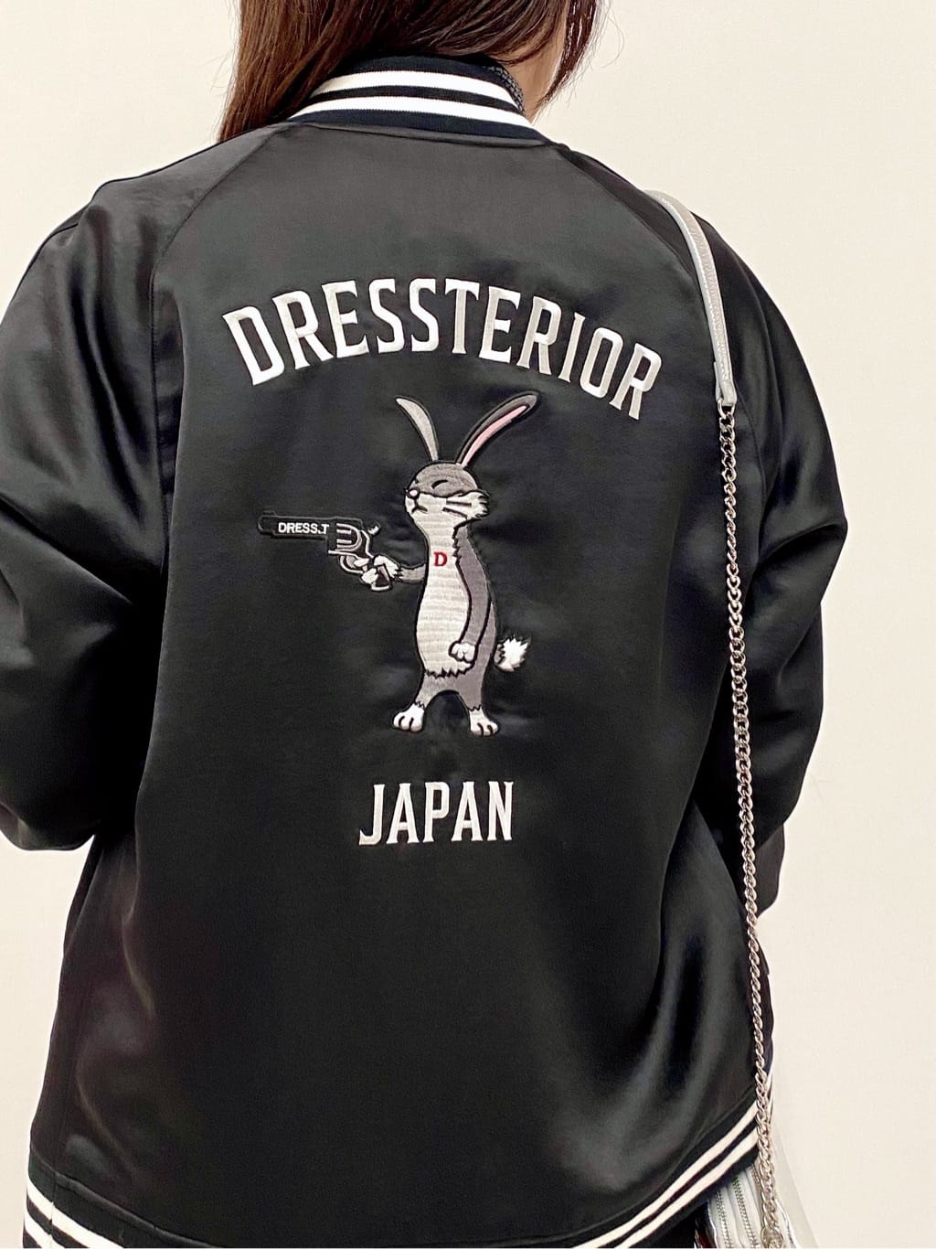 Sawaguchiさんの「DRESSTERIOR｜【MonoMax4月号掲載】ピストルラビット スカジャン」を使ったコーディネート