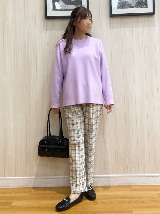natsuさんの「SHOO･LA･RUE｜【洗濯機可/セットアップ可】さりげないラメ使いで差をつける クルーネックニット」を使ったコーディネート