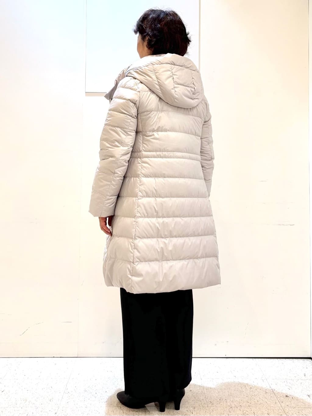 ヤスコさんの「Reflect｜【選べる5色／ゆったりシルエット】Vネックスパンコールニット」を使ったコーディネート