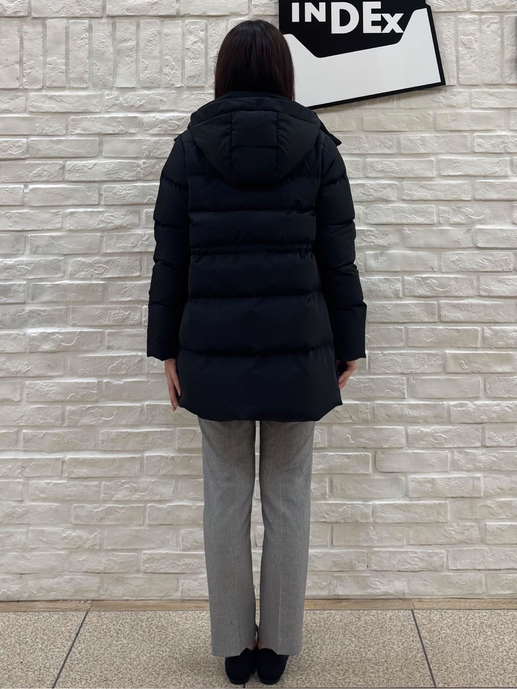 mihaさんの「index｜KAWADAダウンドロストミドルコート【撥水／洗濯機OK／2WAY／静電気防止裏地】《XS～3L》」を使ったコーディネート