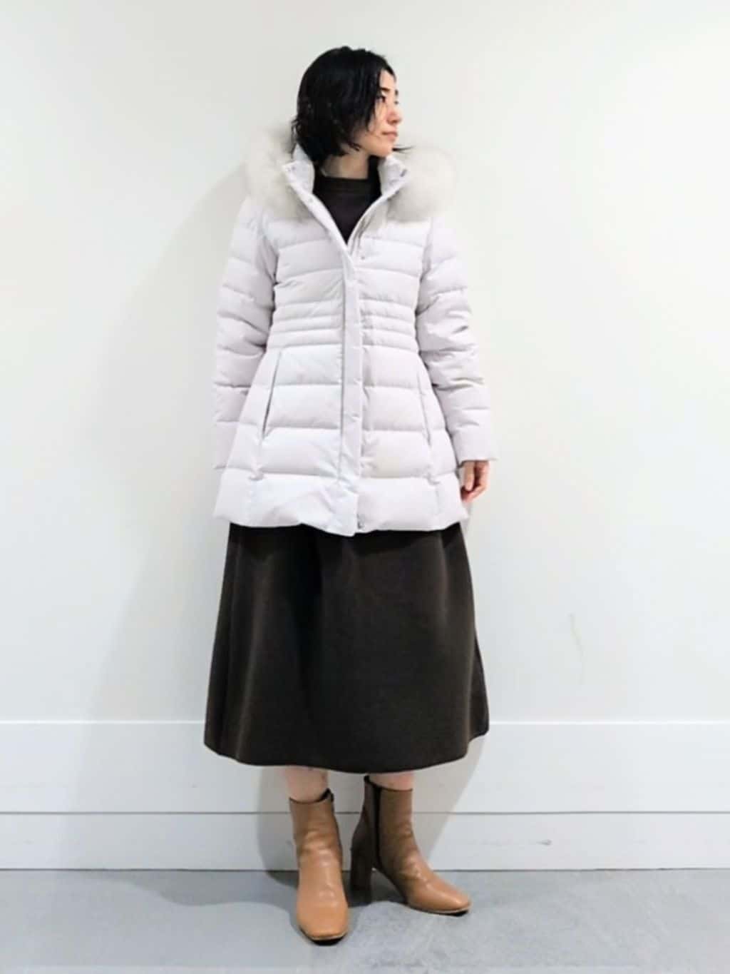 ミズタさんの「UNTITLED｜【ロング丈/ゆったりシルエット】テントライン ニットワンピース」を使ったコーディネート