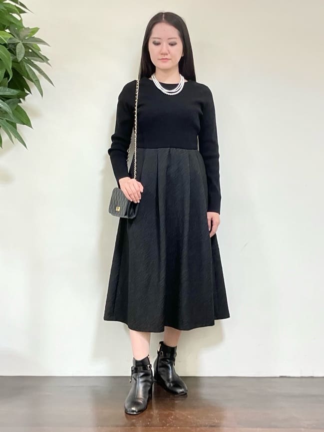カレンさんの「UNTITLED｜【大人フェミニン/トレンド】ニット&times;ジャカード ドッキングワンピース」を使ったコーディネート