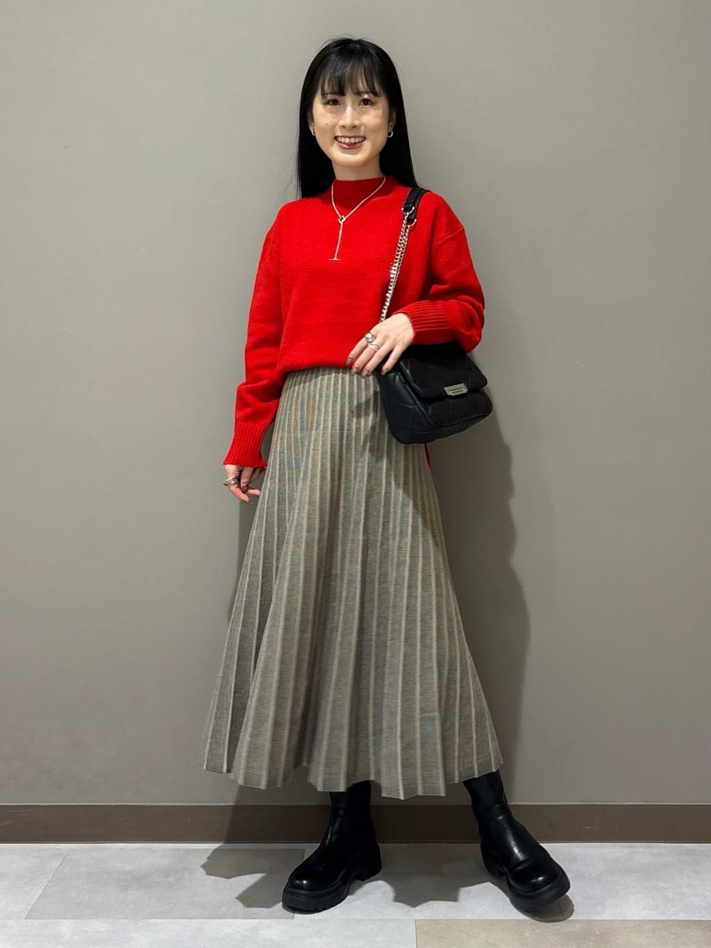 KEIKOさんの「INDIVI｜【冬ニット人気NO．1！／カシミヤ混】ミドルゲージハイネックニット」を使ったコーディネート