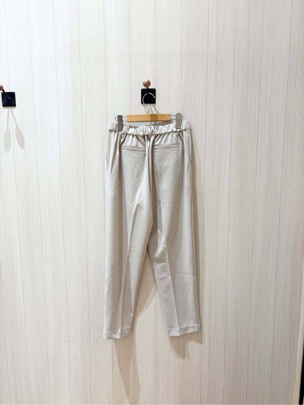 みきさんの「SHOO･LA･RUE｜【洗濯機可/セットアップ可/S-3L】きちんと楽に。カットジョーゼット ロングジレ」を使ったコーディネート