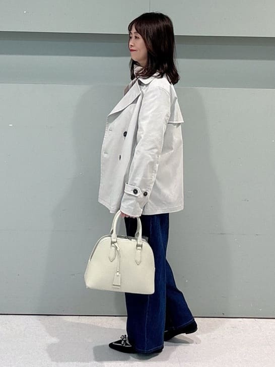 makiさんの「UNTITLED｜【定番人気/はっ水/洗える】タスランショートトレンチコート」を使ったコーディネート