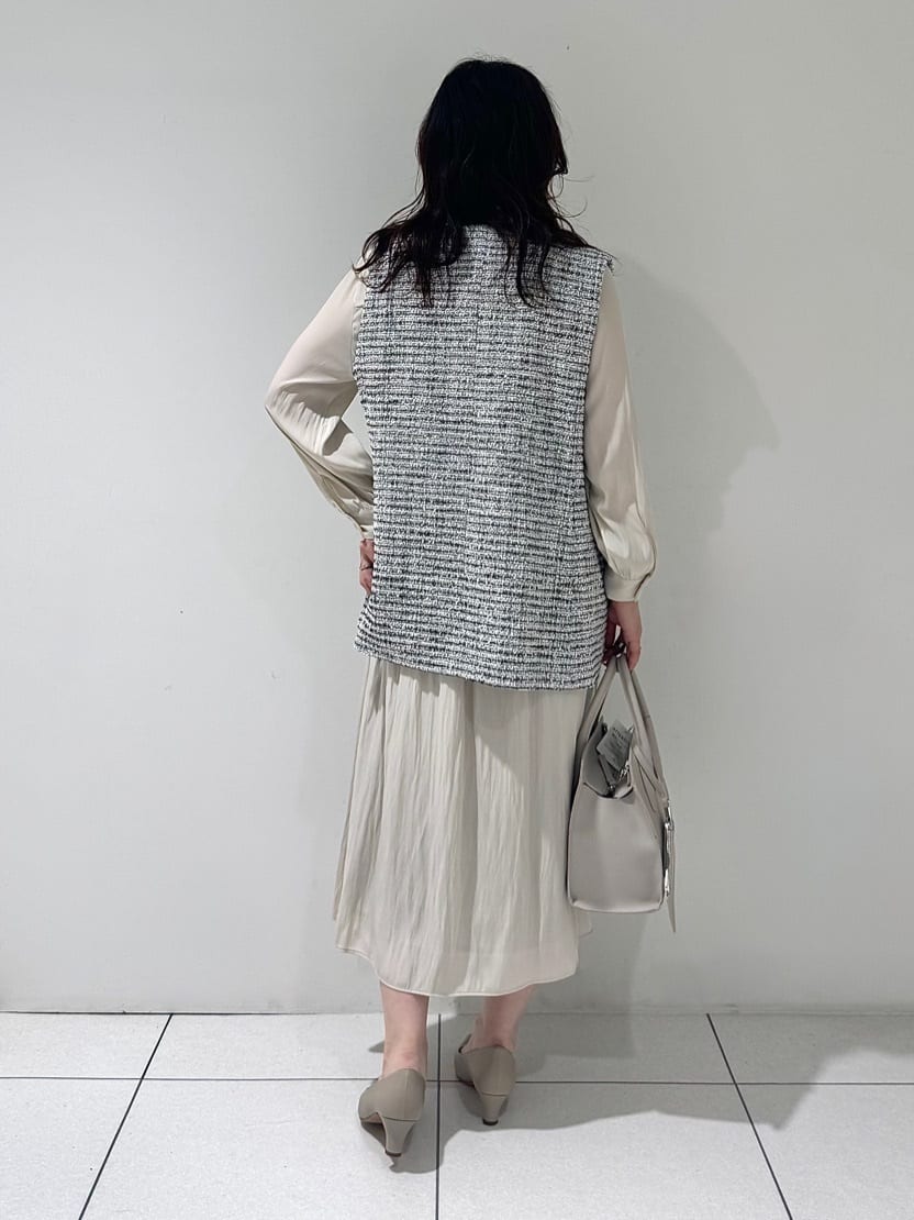 そんさんの「INDIVI｜【2点セット／洗える】ツイードジレ＆ボウタイブラウス」を使ったコーディネート