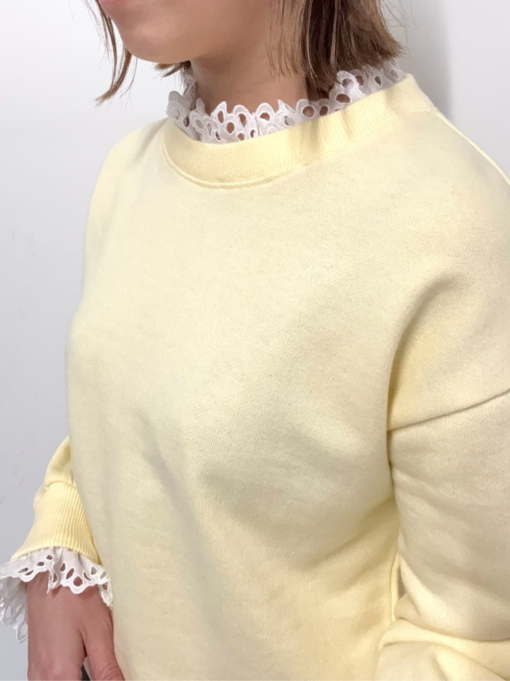 Nishijimaさんの「DRESSTERIOR｜◆取り外しフリル付き裏毛プルオーバー」を使ったコーディネート