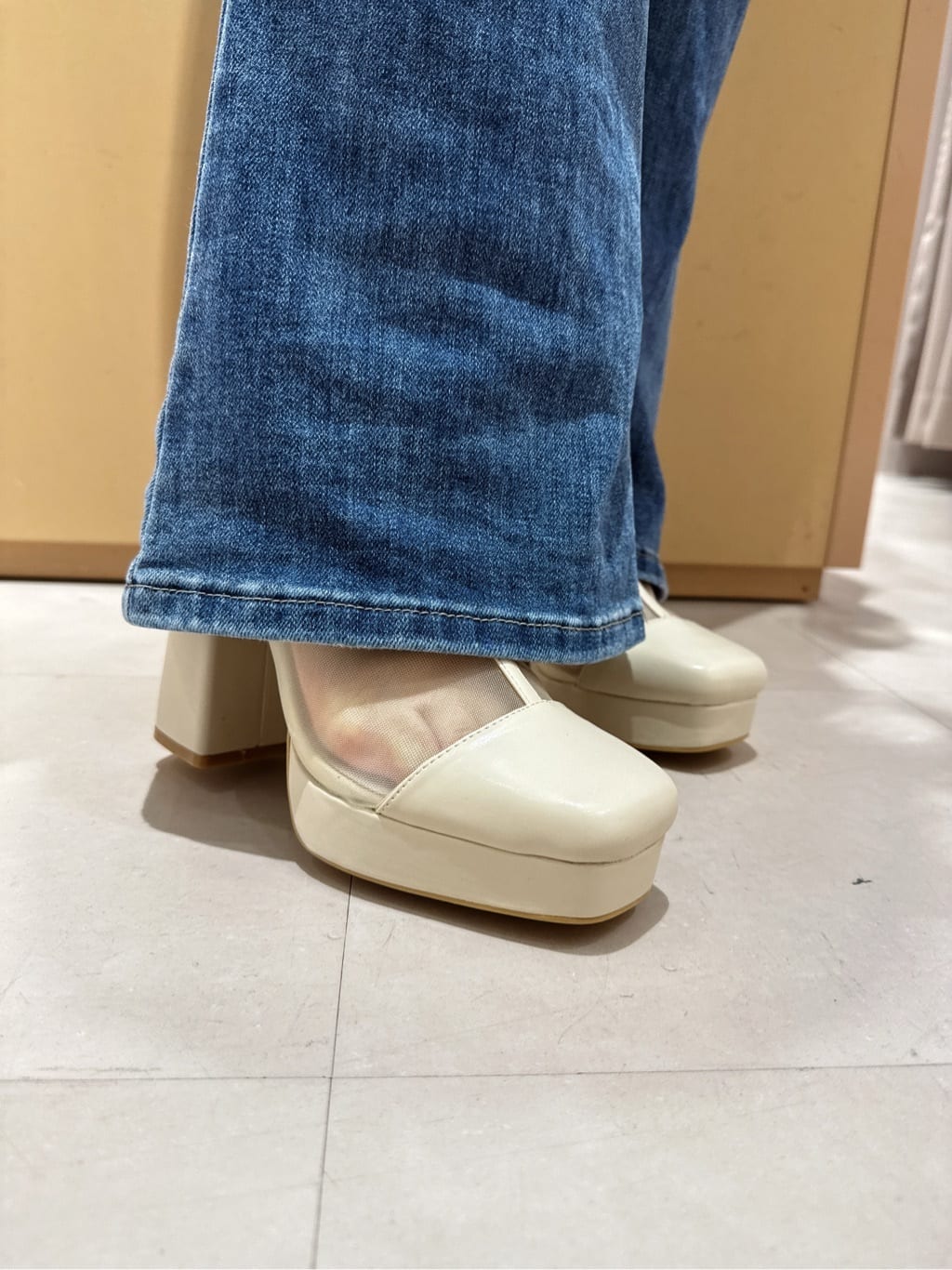 neinaさんの「ESPERANZA｜チュールスクエアブーツ」を使ったコーディネート