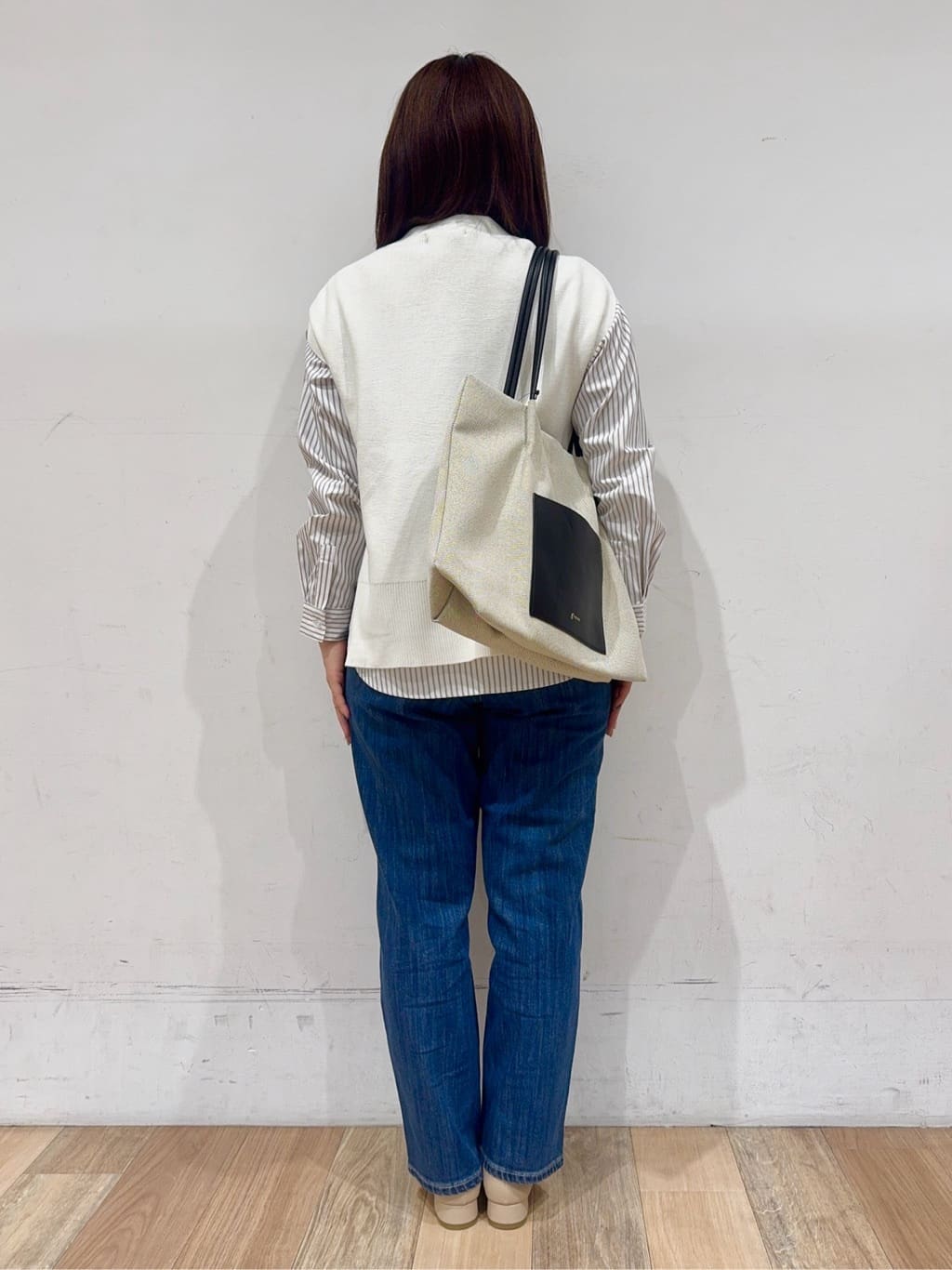 miさんの「grove｜【選べる着丈】大人のためのストレートデニムパンツ」を使ったコーディネート