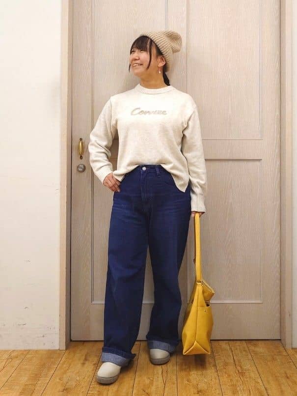 とろろさんの「SHOO･LA･RUE｜【S-LL/洗濯機可】ふわふわがやみつきになる柔らかさ スウェットライクロゴニット」を使ったコーディネート