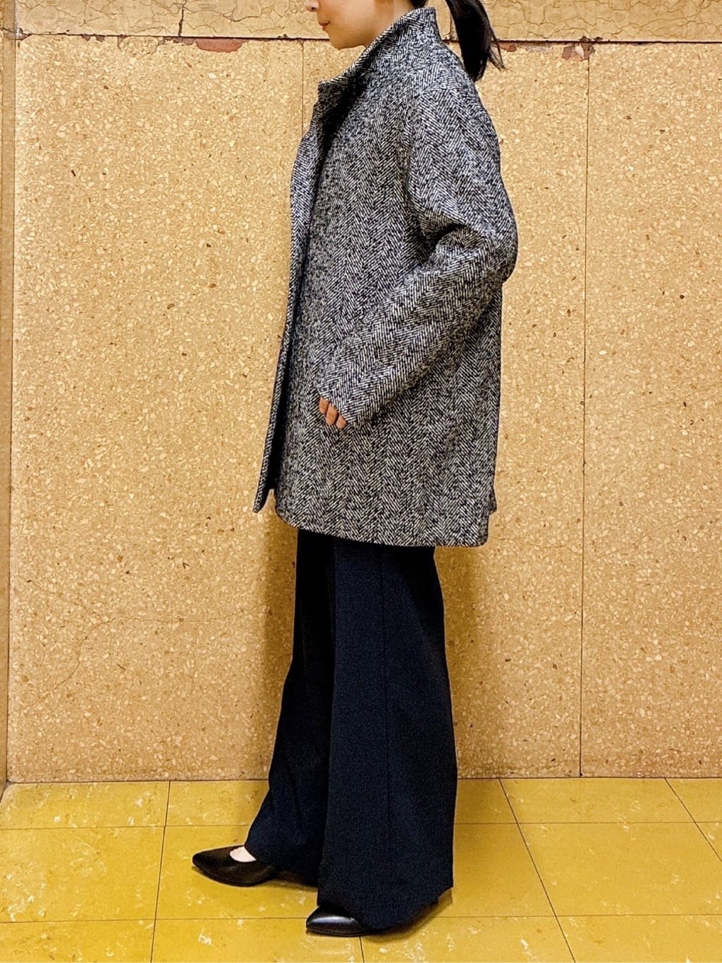hattoriさんの「INDIVI｜【ウール混ラメ素材】Vネック煌めきニット」を使ったコーディネート