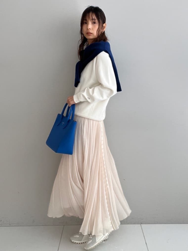 misaさんの「DRESSTERIOR｜◆ウォッシャブルコットンカシミヤプルオーバーニット」を使ったコーディネート