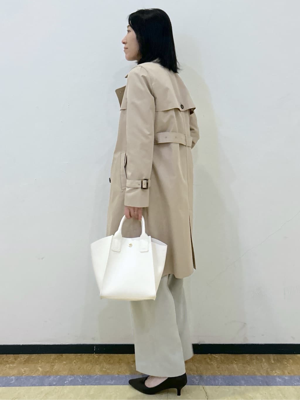 su.さんの「index｜【軽量／2WAY】台形ミドルトートバッグ」を使ったコーディネート
