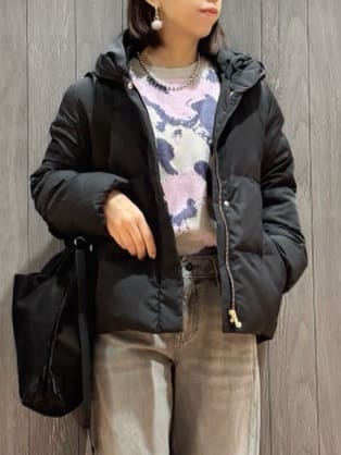 meiさんの「SHOO･LA･RUE｜【撥水/洗える】ショートフーディーダウン」を使ったコーディネート