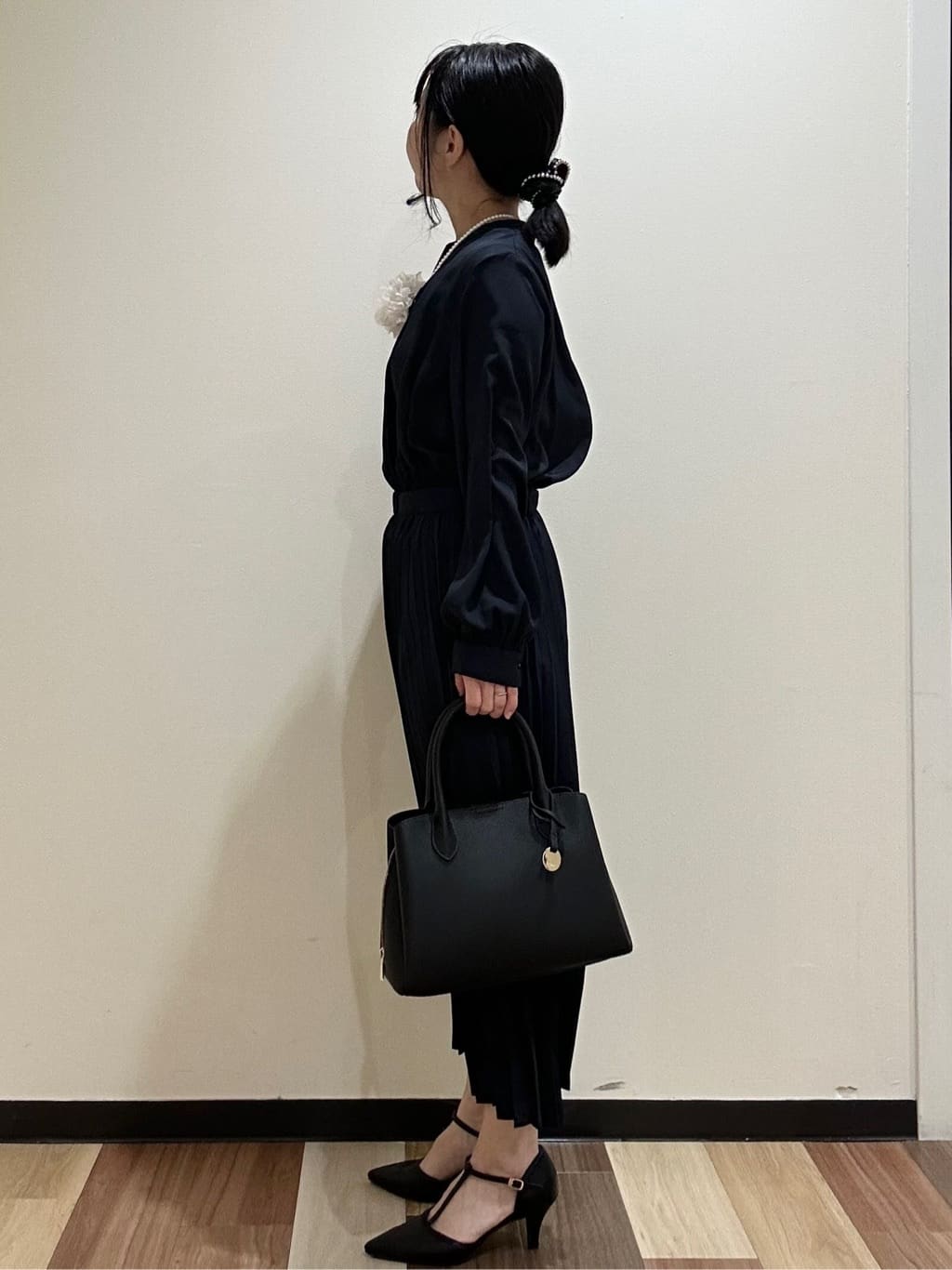 T.eさんの「OPAQUE.CLIP｜《通勤対応》ジョーゼットプリーツワンピース【洗濯機OK】」を使ったコーディネート
