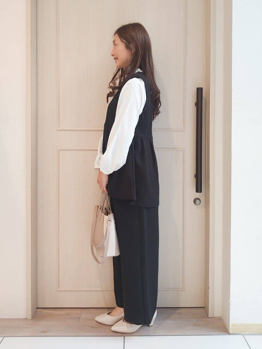 mi-saさんの「SHOO･LA･RUE｜【洗濯機可】上品で華やか スタンドフリルブラウス」を使ったコーディネート
