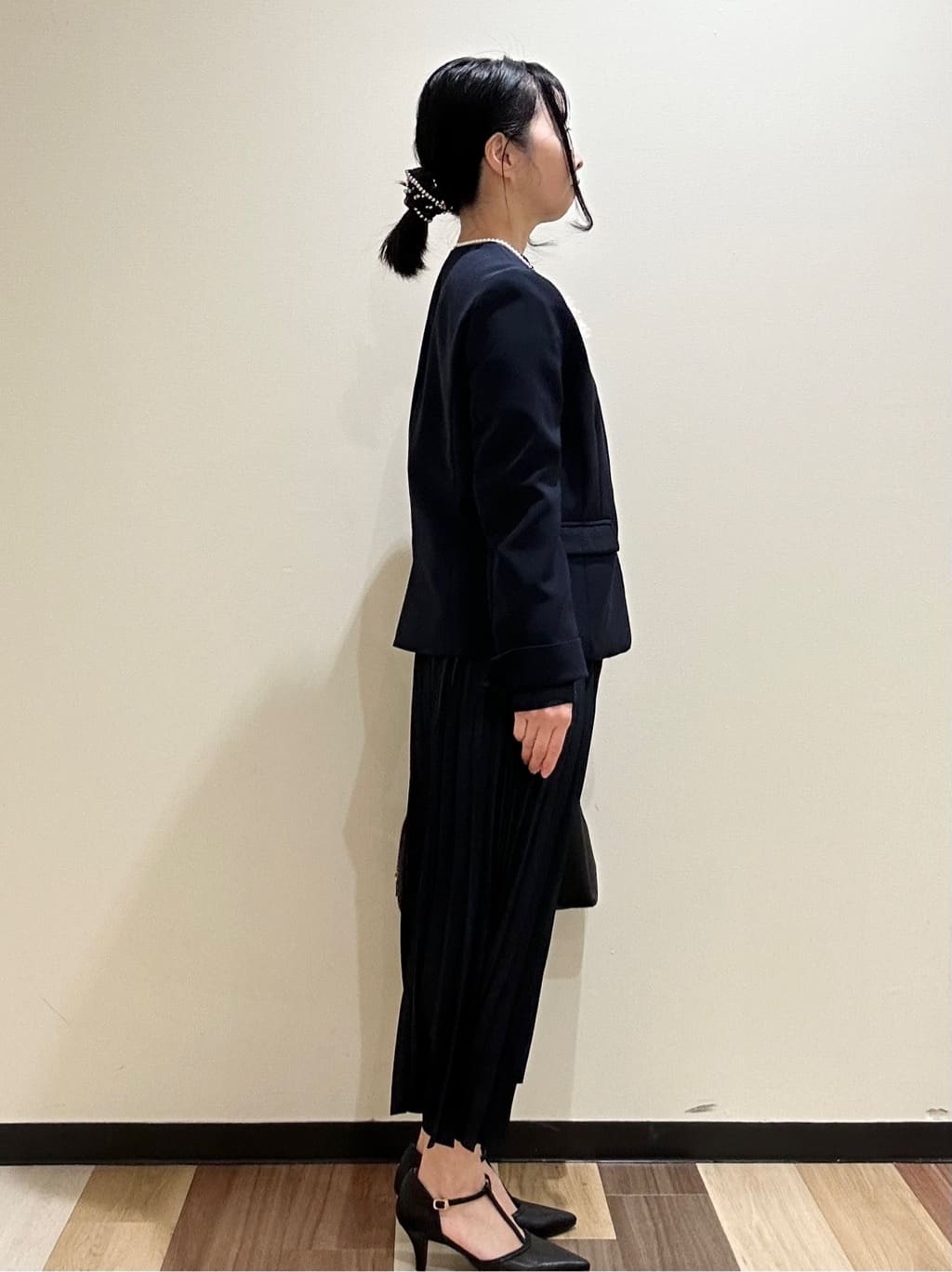 T.eさんの「OPAQUE.CLIP｜《通勤対応》ジョーゼットプリーツワンピース【洗濯機OK】」を使ったコーディネート