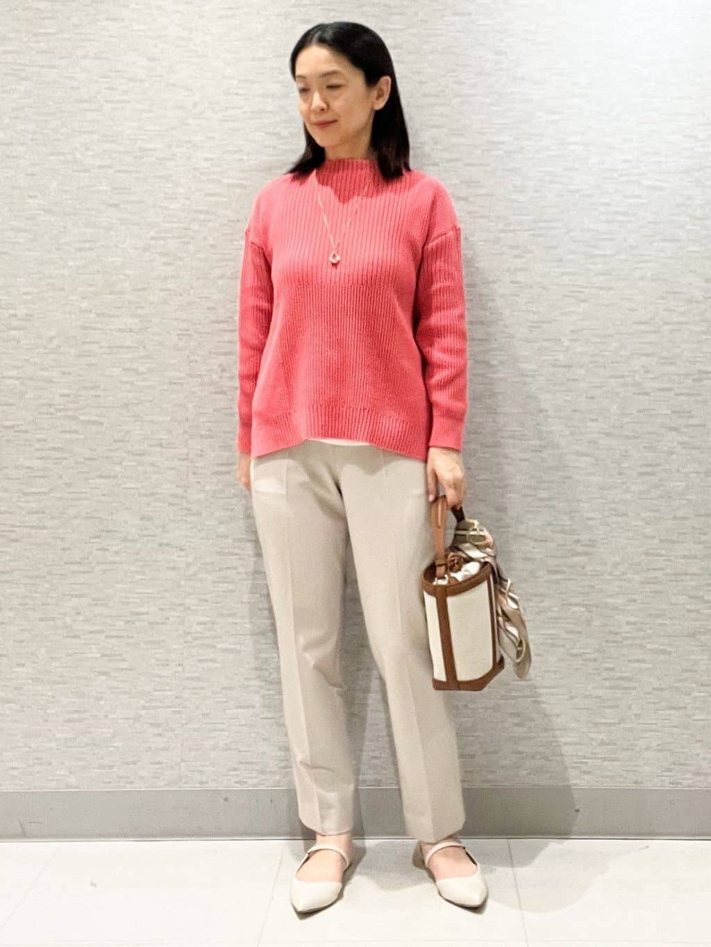 marikoさんの「Reflect｜【腰周りカバー／長め丈】モックネックニットプルオーバー」を使ったコーディネート