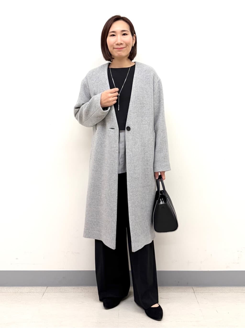 YUKARIさんの「INDIVI｜【軽量／ウール混】ライトフォルム ロングコート」を使ったコーディネート