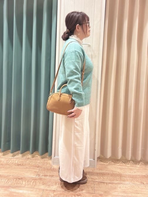 タガさんの「SHOO･LA･RUE｜【着丈選べる/きっと虜になる】あったかもちもち ワイドパンツ」を使ったコーディネート