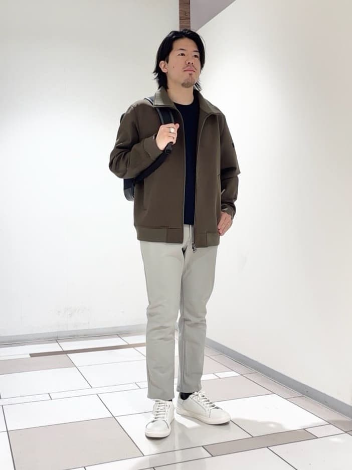 及川さんの「TAKEO KIKUCHI｜【JUST ONE LAYER】ダウンファブリック ジップアップ リブ ブルゾン」を使ったコーディネート