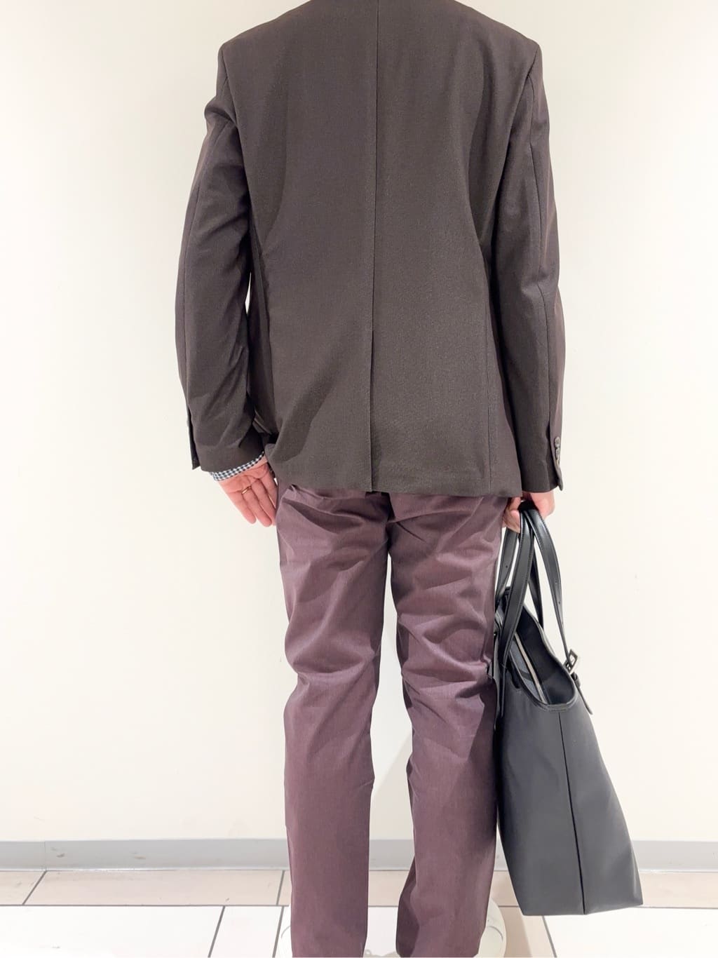 及川さんの「TAKEO KIKUCHI｜【抗菌防臭/シーズンレス】シアサッカーギンガムチェック ストレッチシャツ」を使ったコーディネート