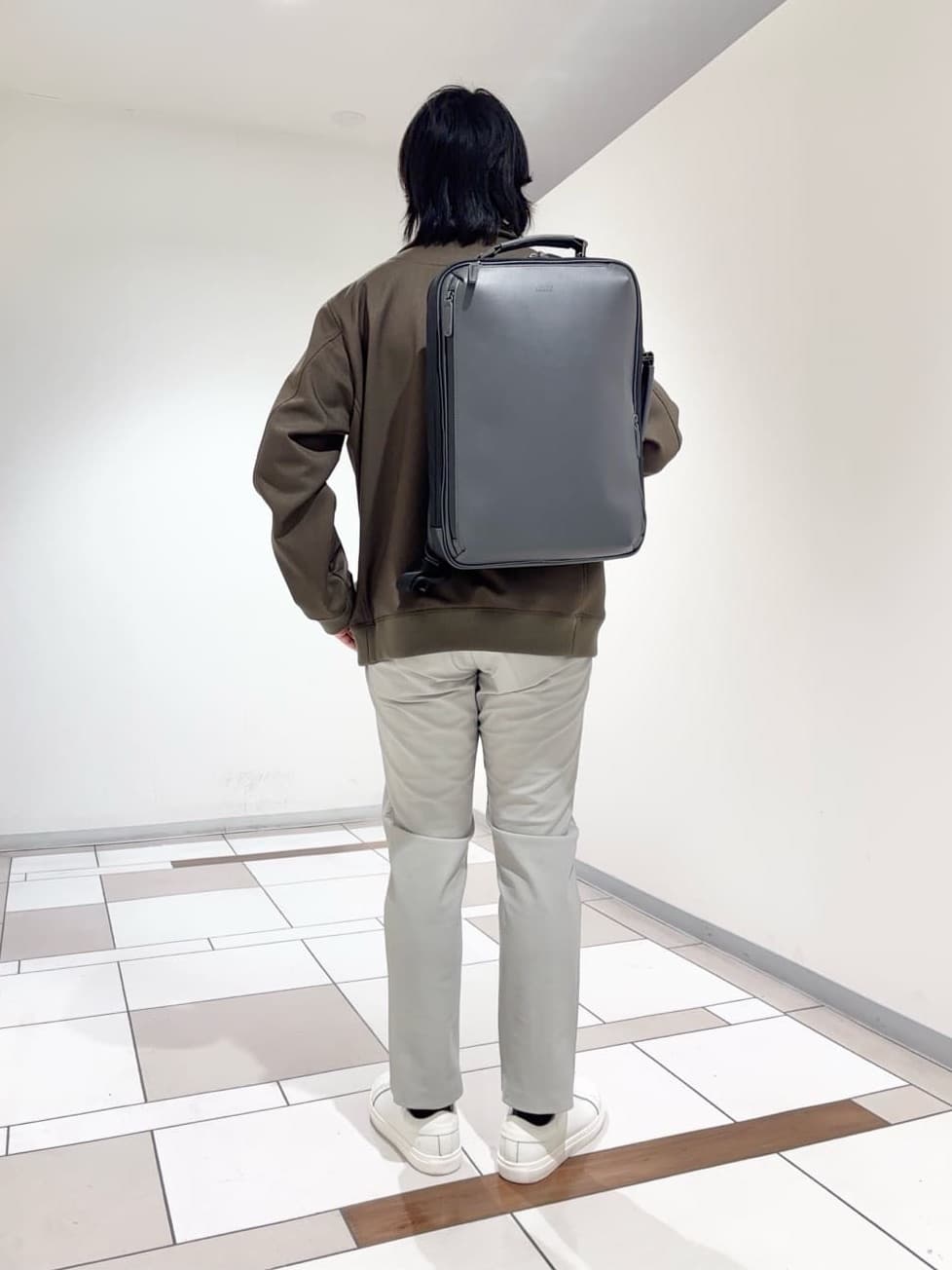 及川さんの「TAKEO KIKUCHI｜【JUST ONE LAYER】ダウンファブリック ジップアップ リブ ブルゾン」を使ったコーディネート