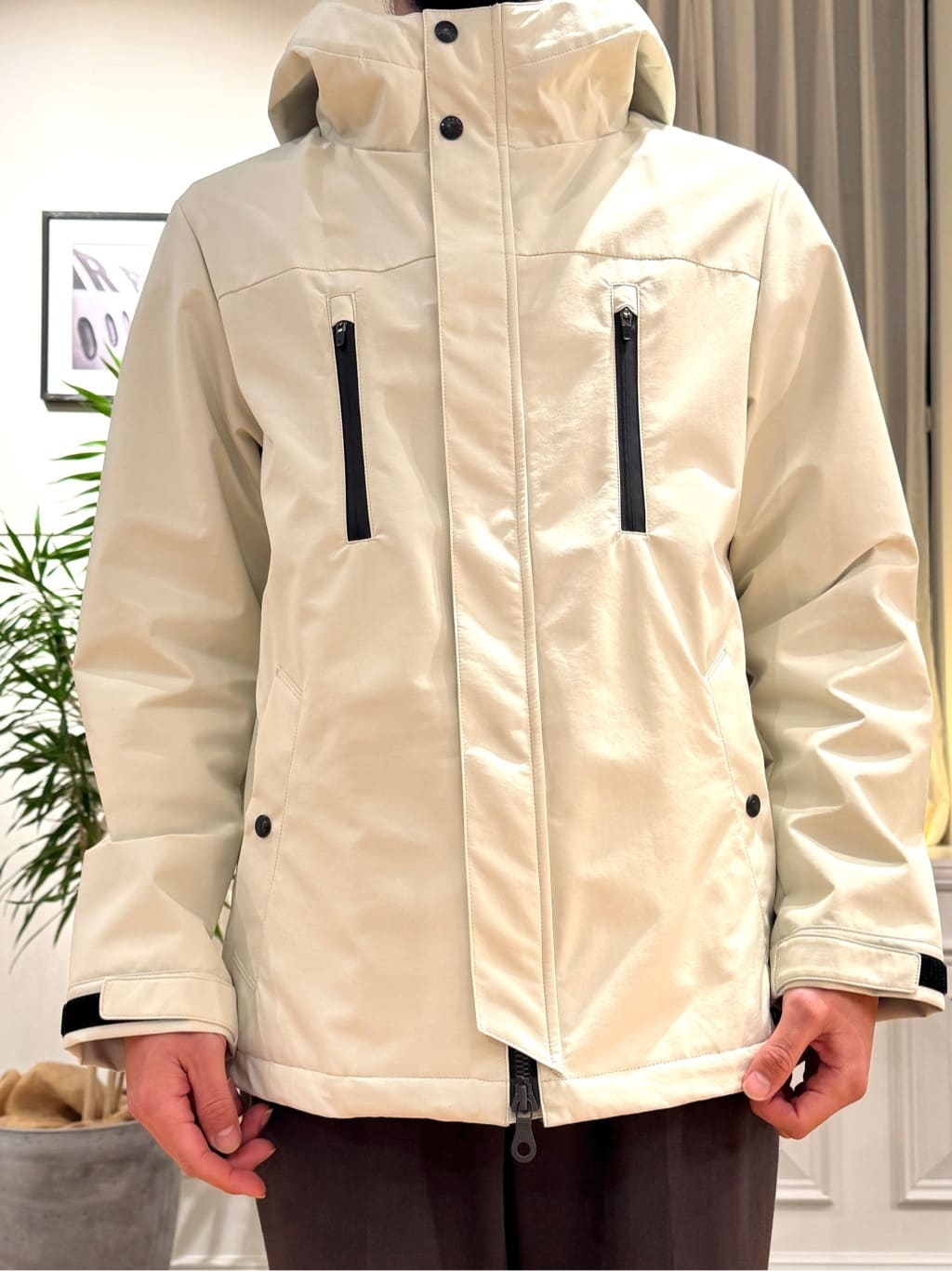kawarataniさんの「DRESSTERIOR｜【防水/透湿素材/ウォッシャブル】ウォータープルーフ マウンテンパーカー」を使ったコーディネート