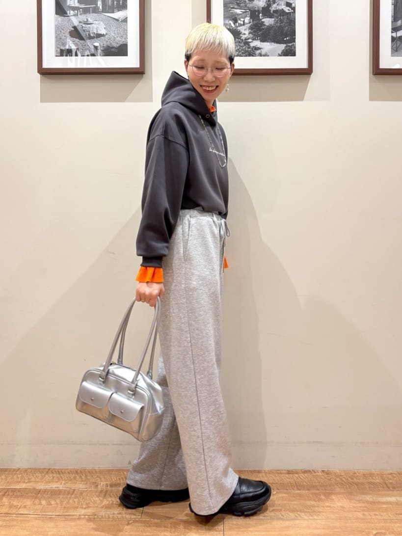 Ayumiさんの「SHOO･LA･RUE｜【洗濯機可/S-LL】ほどよいゆとりの もちっとやわらかリブニット」を使ったコーディネート
