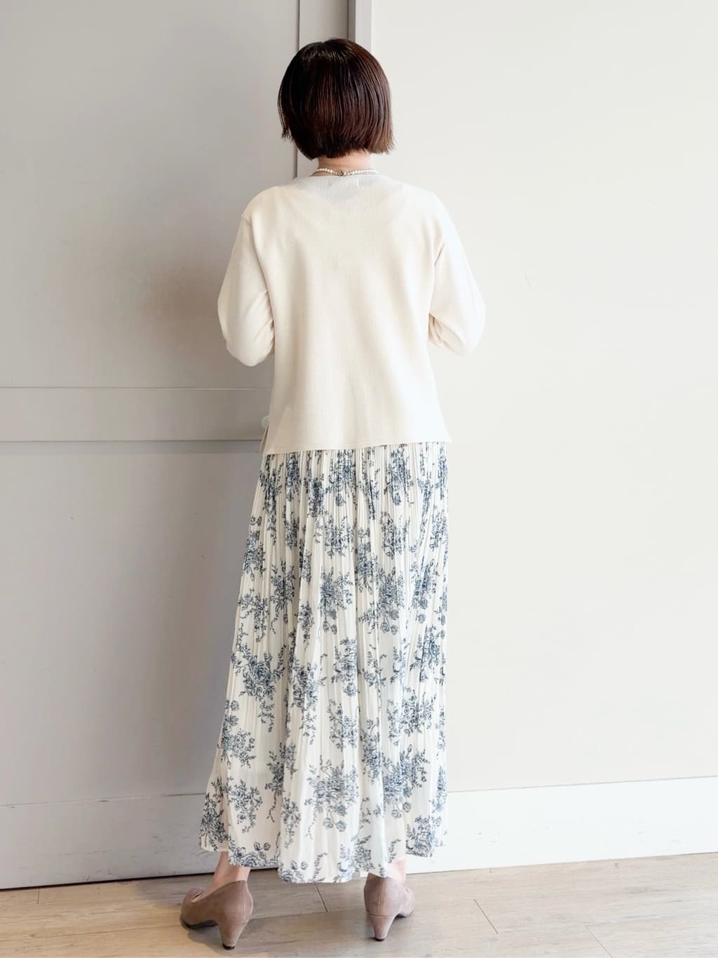 yamakoさんの「grove｜【マシンウォッシュ／防シワ/SS-3L】ストレッチノーカラージャケット」を使ったコーディネート