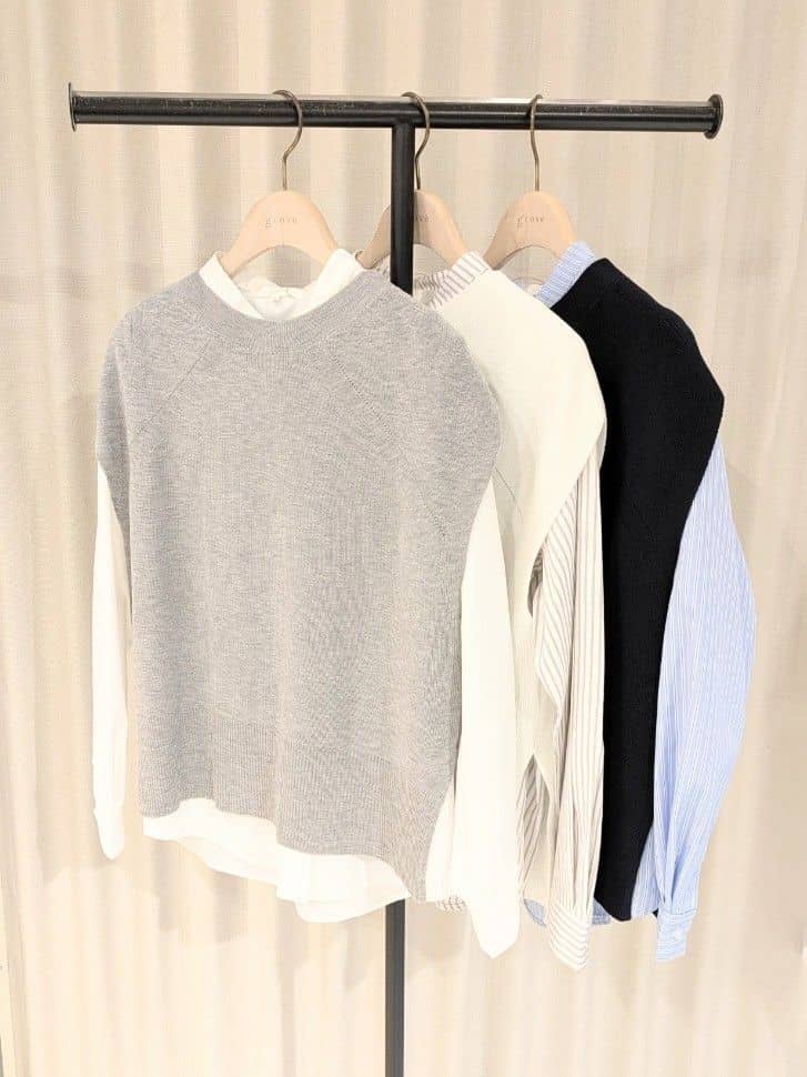 akkoさんの「grove｜【2点SET】一枚でコーデが決まる！ニットベスト&times;シャツSET」を使ったコーディネート
