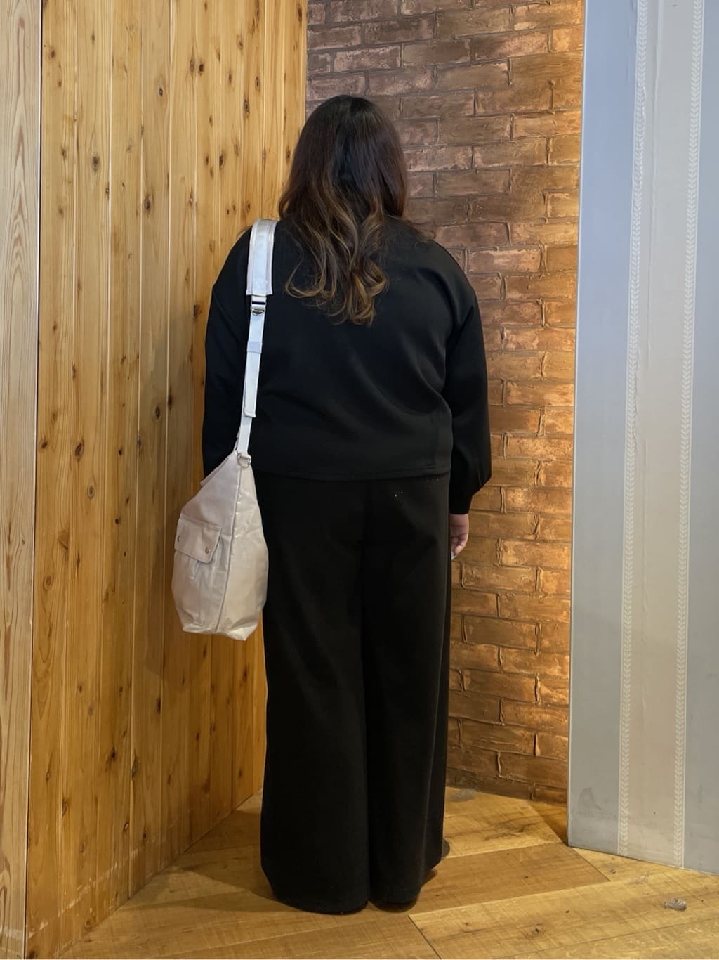 Risaさんの「SHOO･LA･RUE｜ダブルポケットワンショルダーバッグ」を使ったコーディネート