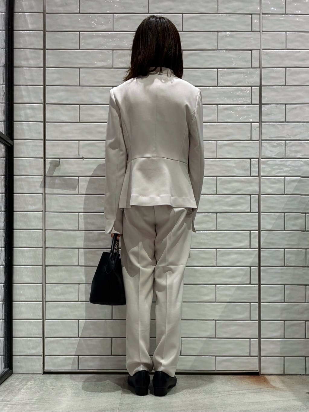 Hashiさんの「OPAQUE.CLIP｜ストレッチノーカラージャケット／セットアップ対応【洗濯機OK／防シワ／イージーアイロン】」を使ったコーディネート