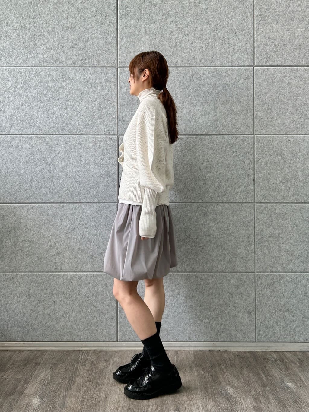 harunaさんの「CODE A｜balloon easy skirt」を使ったコーディネート
