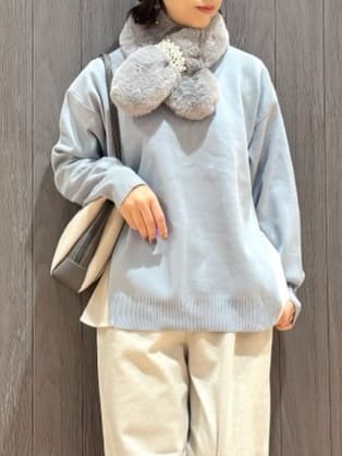 meiさんの「SHOO･LA･RUE｜【洗濯機可/S-LL】ウエストのタブボタンがポイント　ワイドパンツ」を使ったコーディネート