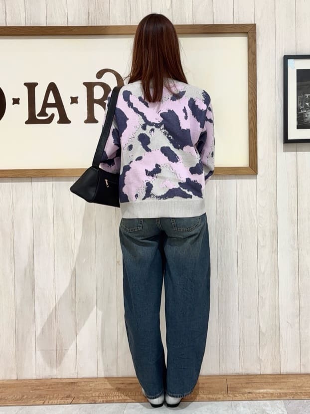 みきぽんさんの「SHOO･LA･RUE｜【洗濯機可/S-LL】1枚で華やかに ラメ入りニュアンス柄ニット」を使ったコーディネート