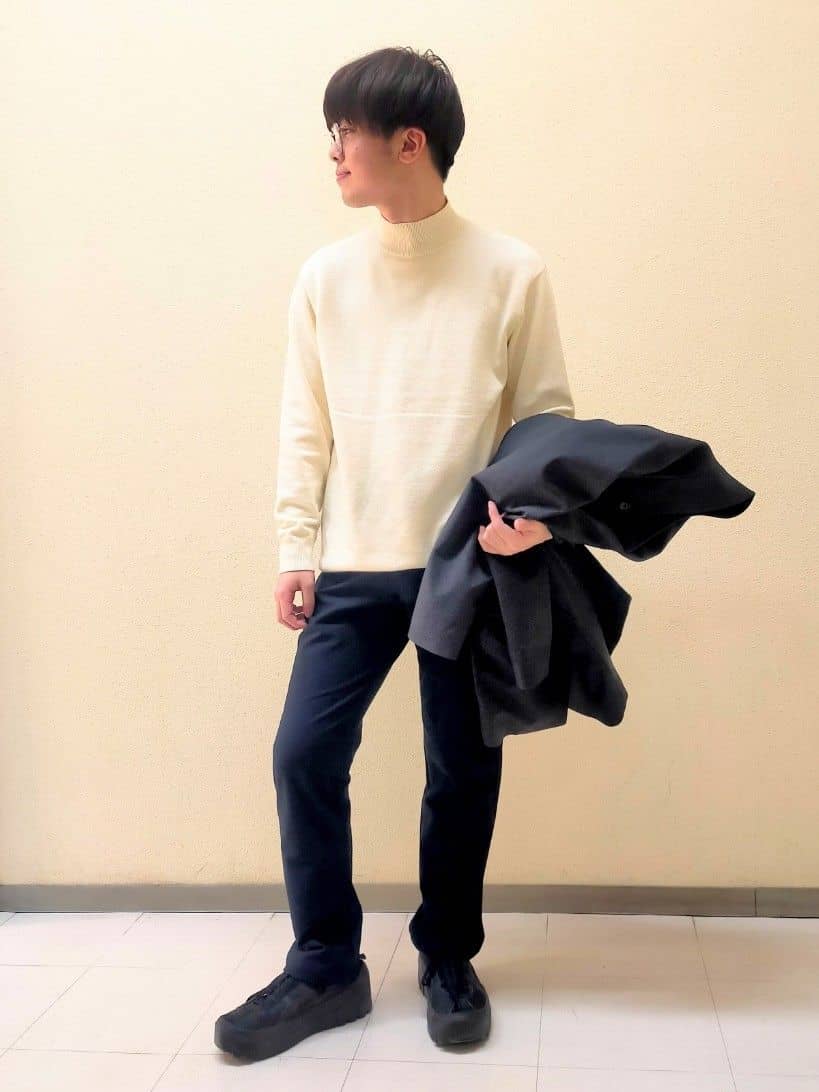 nerさんの「TAKEO KIKUCHI｜裏起毛ハイパワーストレッチ ストレート パンツ」を使ったコーディネート