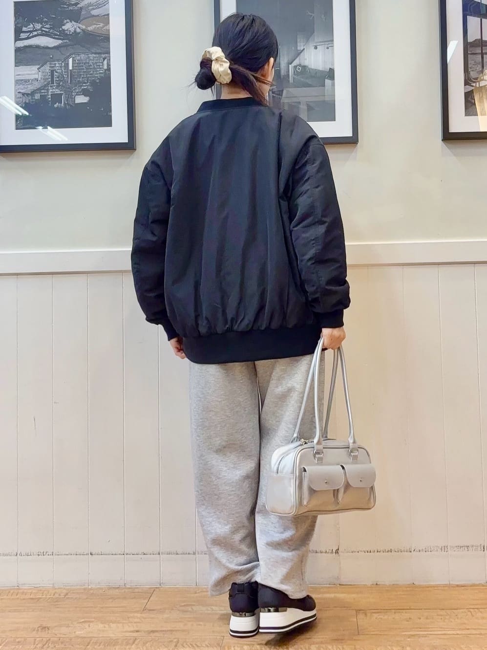 ゆうさんの「SHOO･LA･RUE｜【S-LL/洗濯機可/体型カバー】大人世代も取り入れやすい スウェットライクニット」を使ったコーディネート