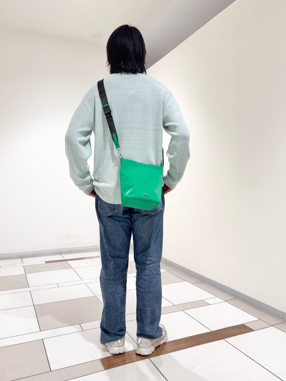 及川さんの「TAKEO KIKUCHI｜【洗える】カラースプリングニット」を使ったコーディネート