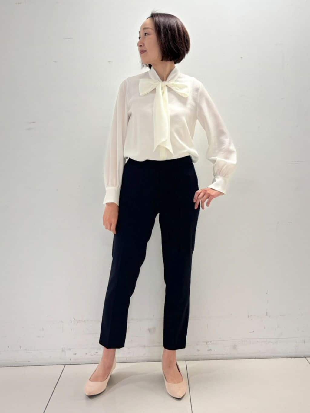 keikoさんの「COUP DE CHANCE｜【手洗い可／日本製】シアーリボンブラウス」を使ったコーディネート