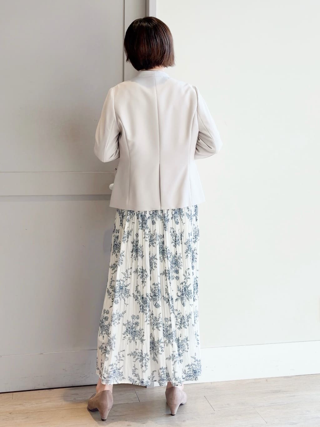 yamakoさんの「grove｜【マシンウォッシュ／防シワ/SS-3L】ストレッチノーカラージャケット」を使ったコーディネート