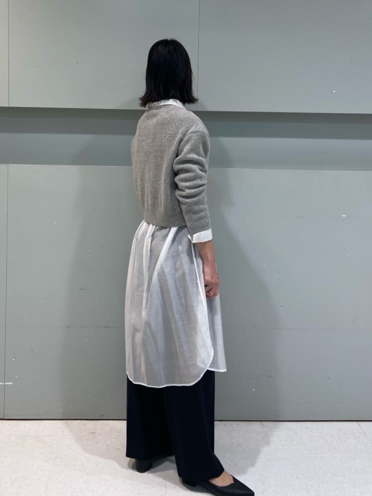 hitomiさんの「UNTITLED｜【ゆったりサイズ／着丈短め】ジップニットカーディガン」を使ったコーディネート