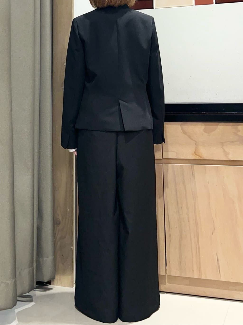 かのさんの「THE SHOP TK｜【通勤スタイルに】ダブルクロス ノーカラージャケット/セットアップ可」を使ったコーディネート