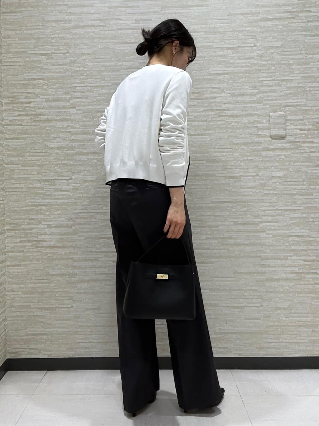 Kataさんの「UNTITLED｜【アンサンブル可/洗える】ウォームスパン カーディガン」を使ったコーディネート