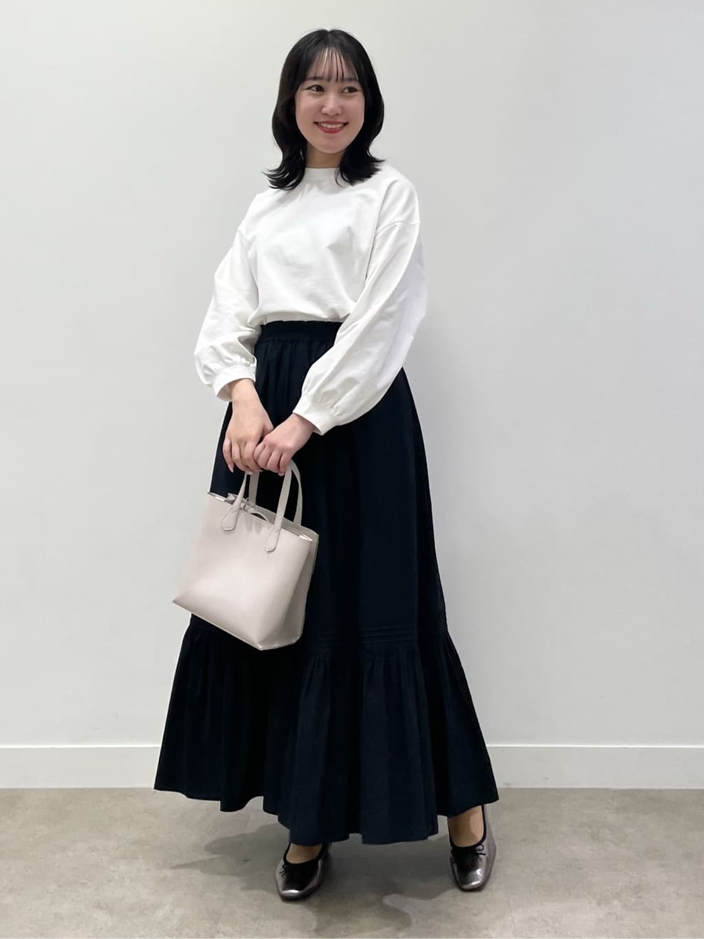 yukariさんの「Dessin｜【360度可愛い・洗える】バックヘンリーカットソー」を使ったコーディネート
